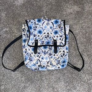 Abercrombie floral mini backpack